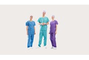 Drie artsen dragen een BARRIER omlooppak – Extra Comfort